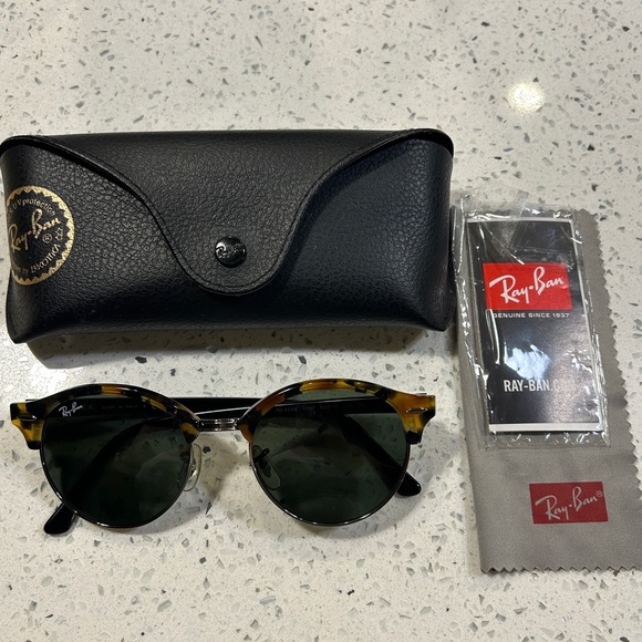 Ray-Ban Clubround Classic - Picture 2 of 9